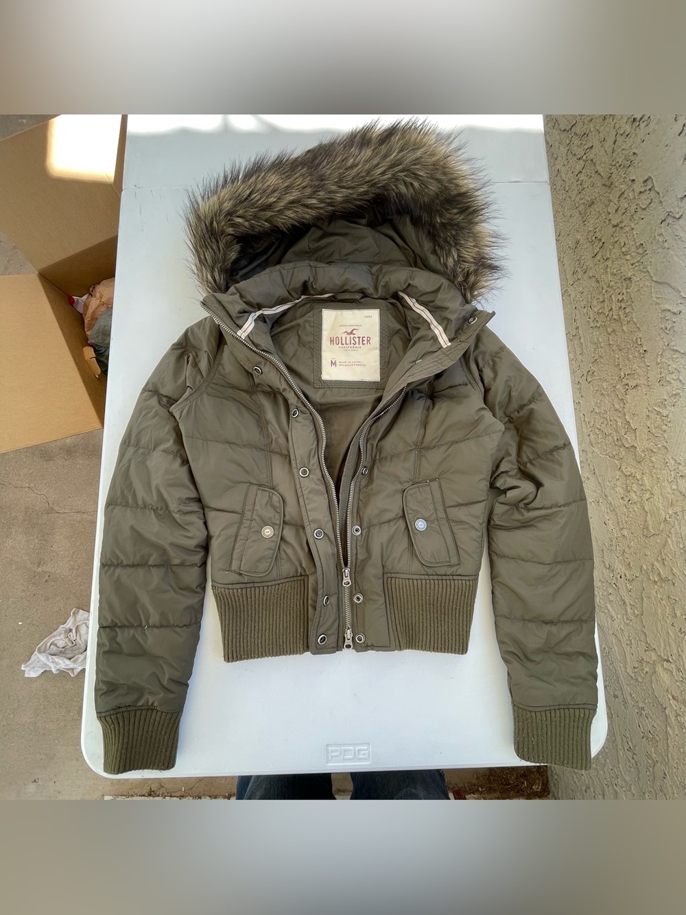 Y2K Hollister Puffer Jacket Medium Faux Fur Hoodie Down Feather Full Zip Vintage